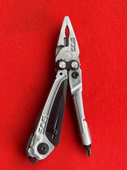 Мультитул SOG Reactor Вlack с чехлом (RC1001-CP)(Новый)