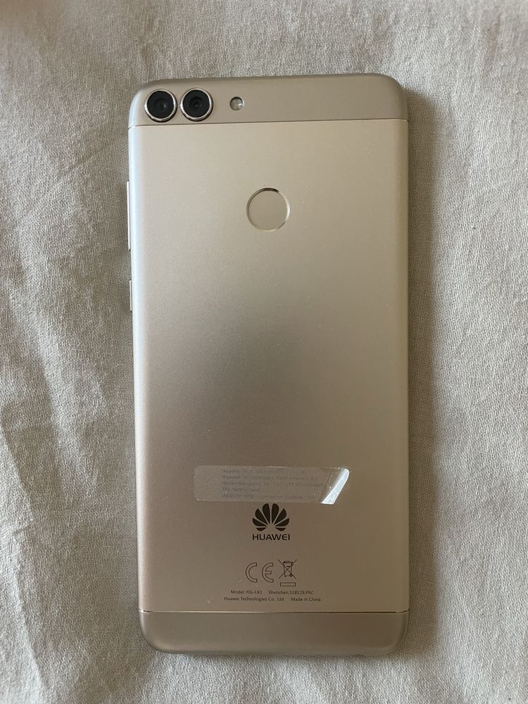 Huawei P Smart Gold