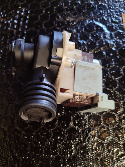 Vendo peças de máquina de lavar loiça Ariston LSE 730 T