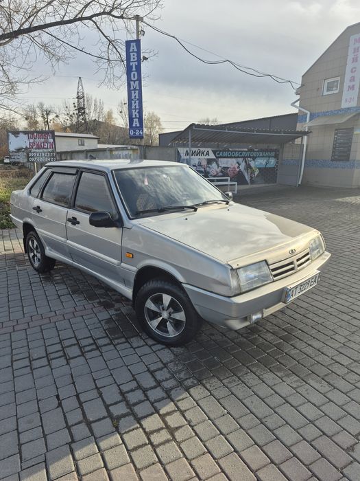 Продам ваз 21099 на бойому ходу