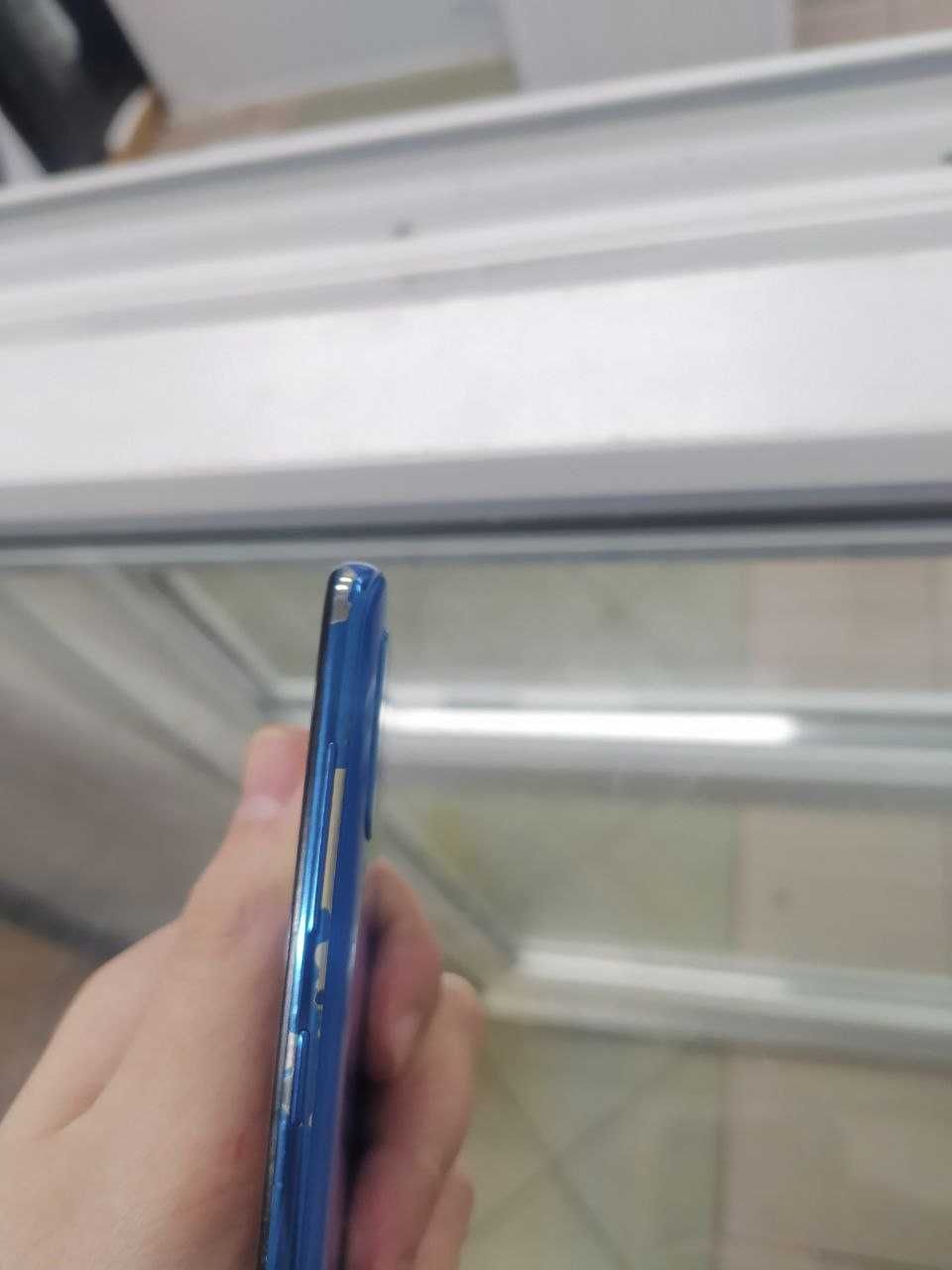 Мобільний телефон Samsung a50 4/64