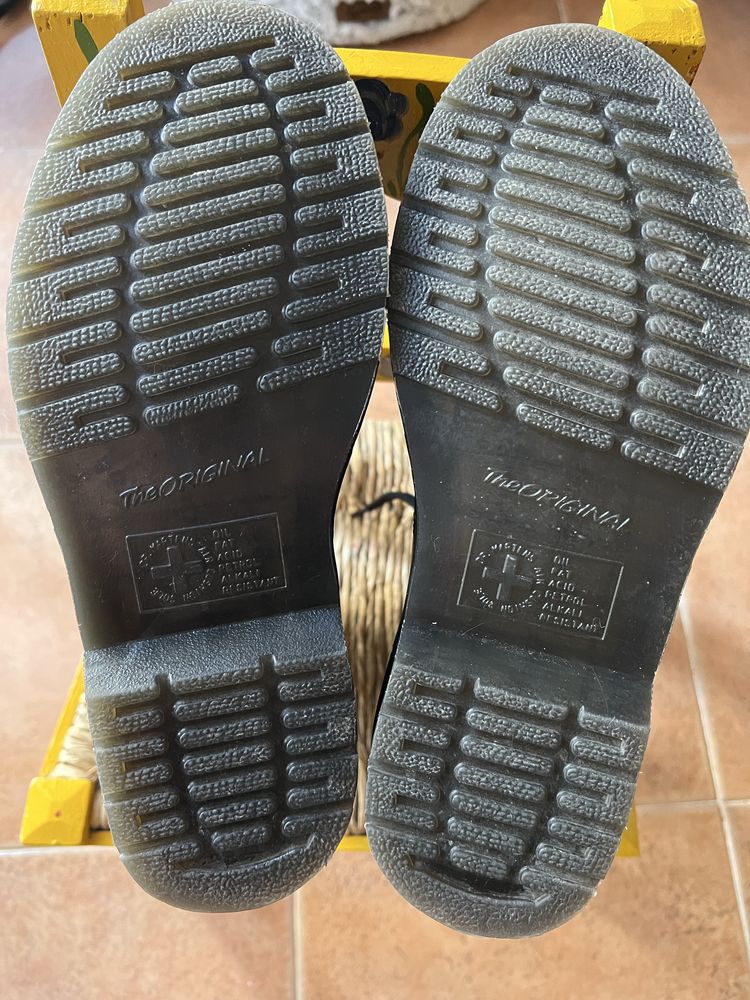 Botas Dr. Martens 1460 caveira -ediçao limitada 37