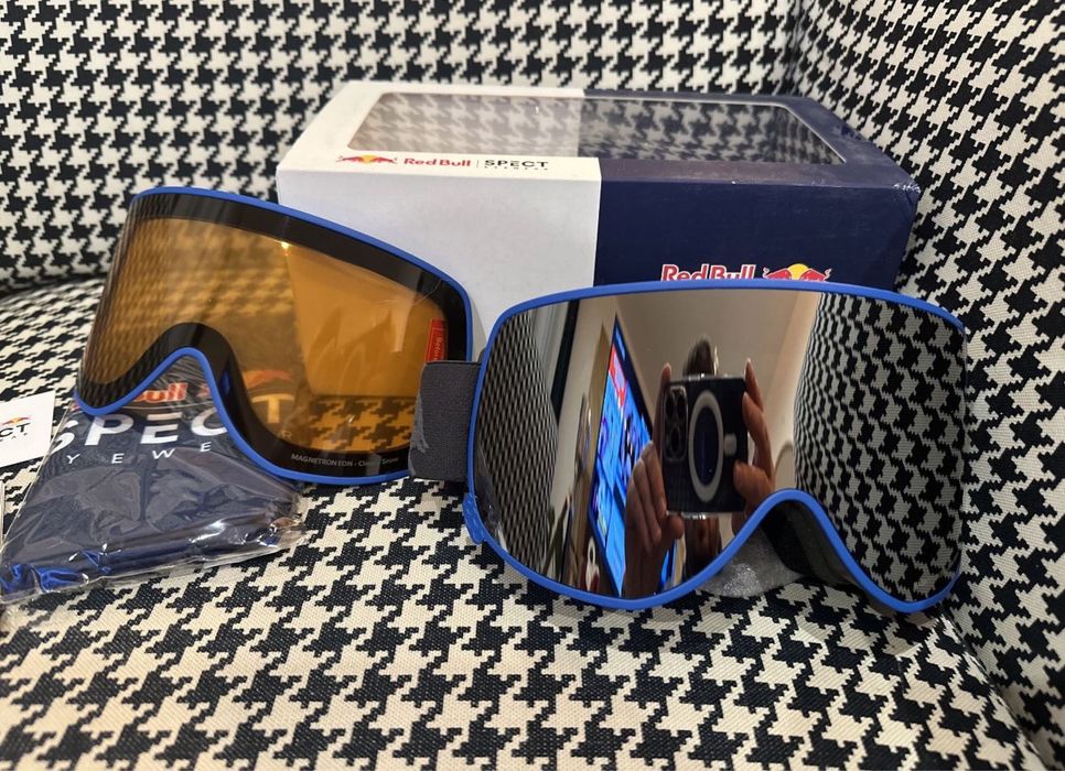 Google Red Bull Magnetronic