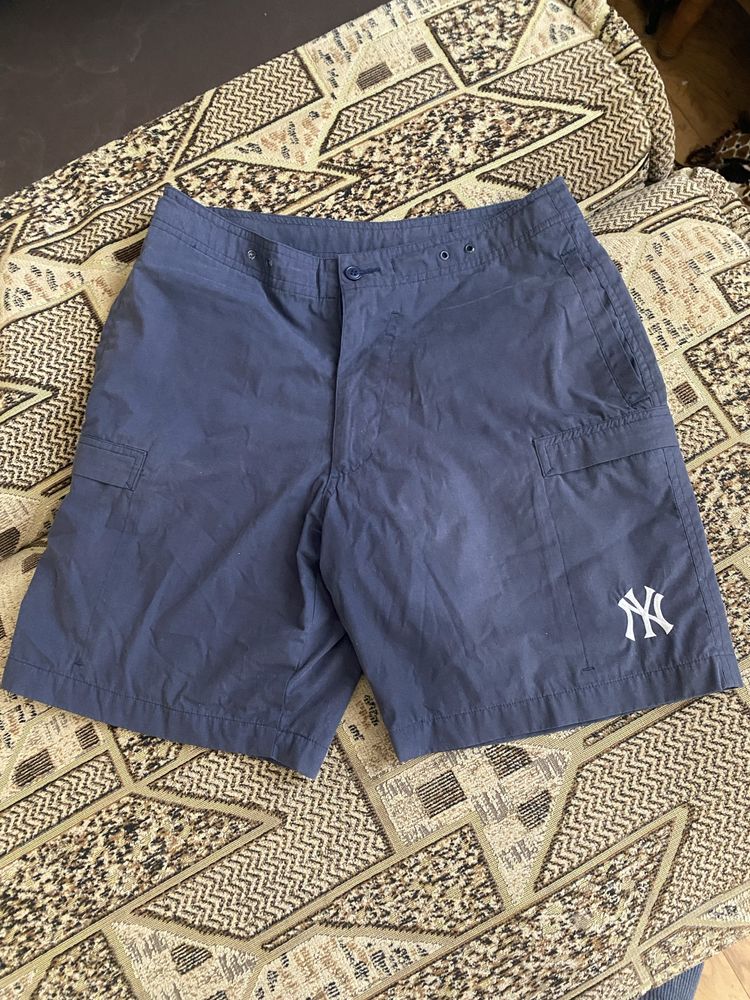 Продам шорти New York Yankees