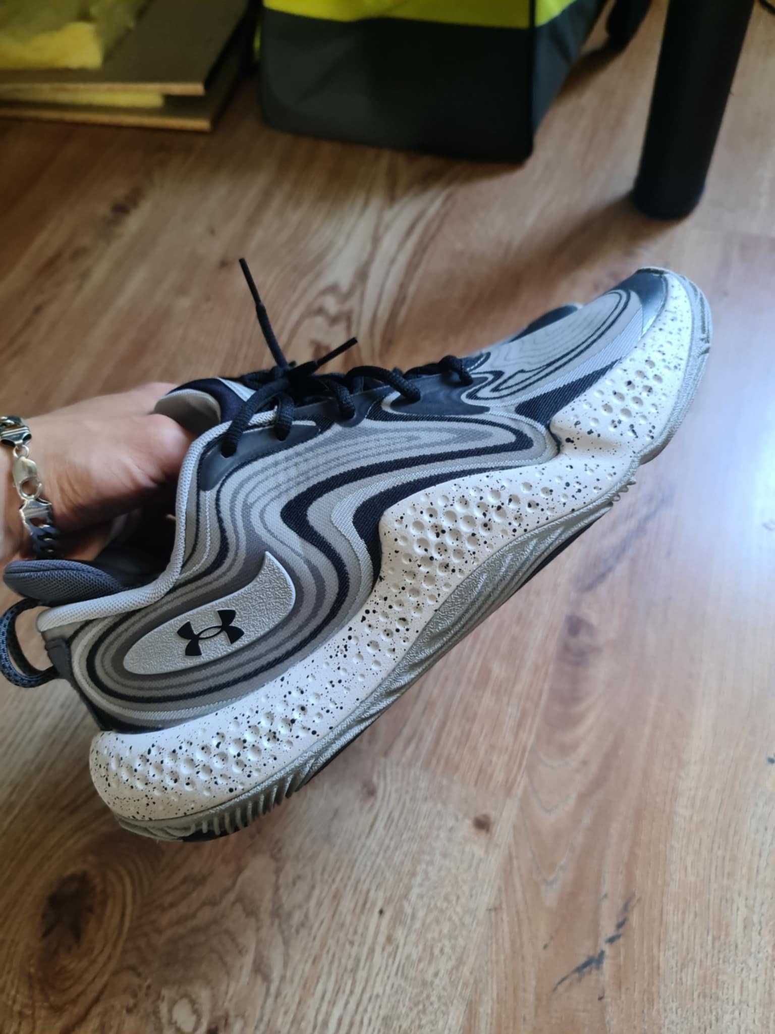 Buty Under Armour Spawn 6
