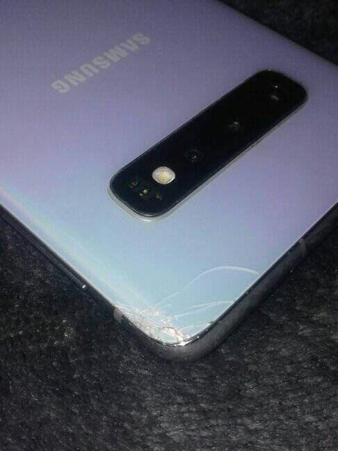 Samsung Galaxy s10 podbity przód i tył