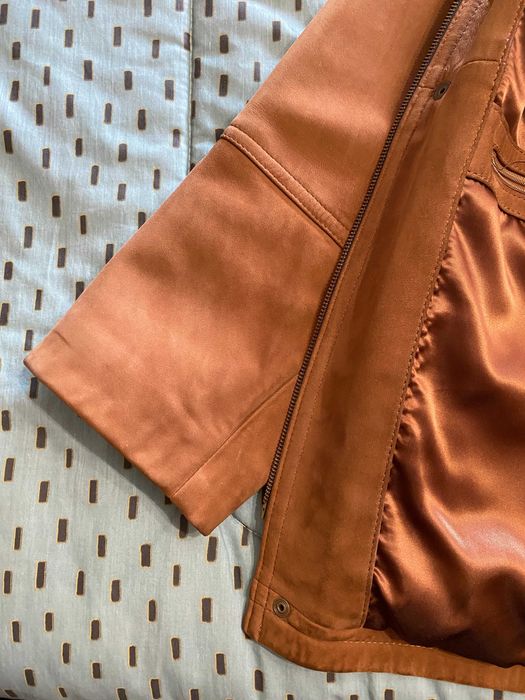 Casaco de couro nobuk cor Camel ou mostarda