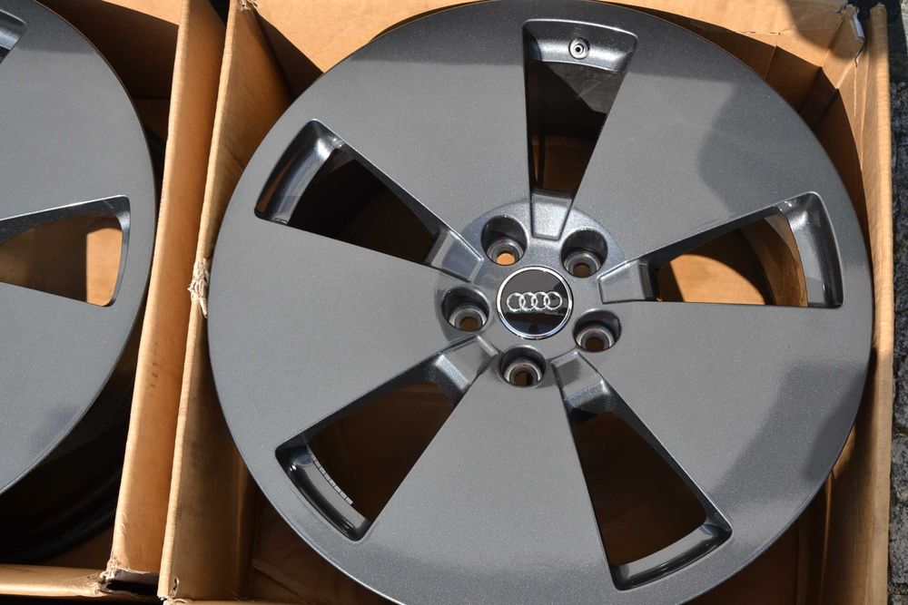 Felgi Audi Q7 Q8 E-TRON 4KE 19" Demo Oryginał Salon Jak Nowe