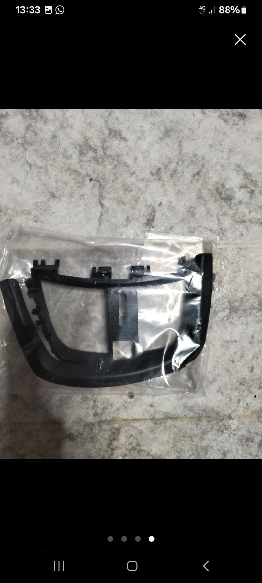 Moldura para ecrã pegeout 207 de "9"