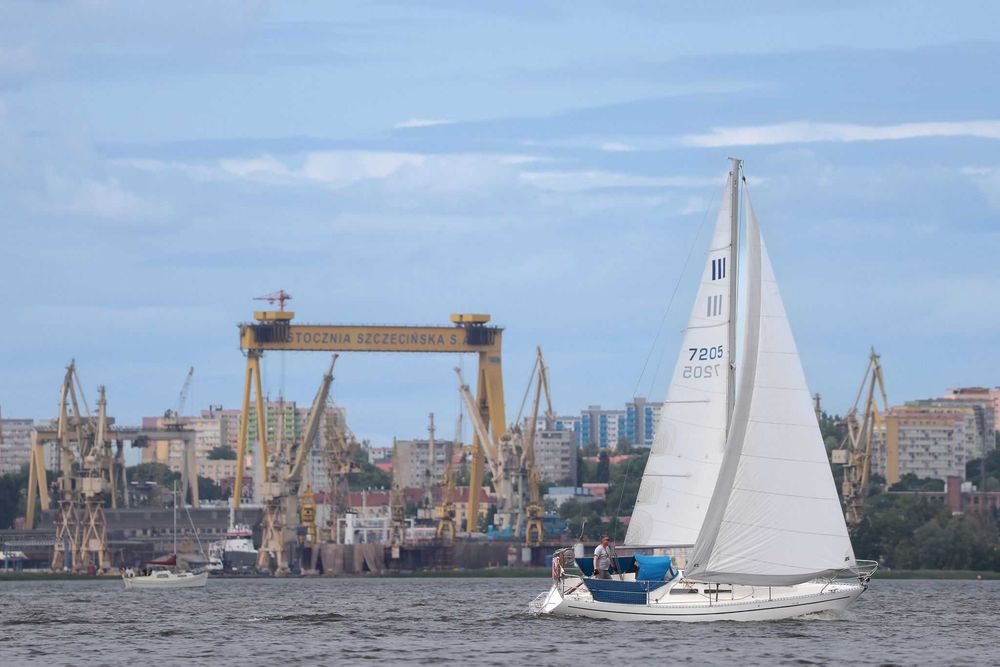 Sprzedam jacht morski TRIO 80 – gotowy do pływania!