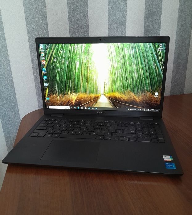 Ігровий ноутбук Dell 3520/і5-1135 g7/512 gb