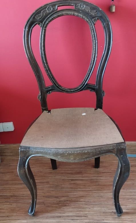 Bonita Cadeira para restaurar