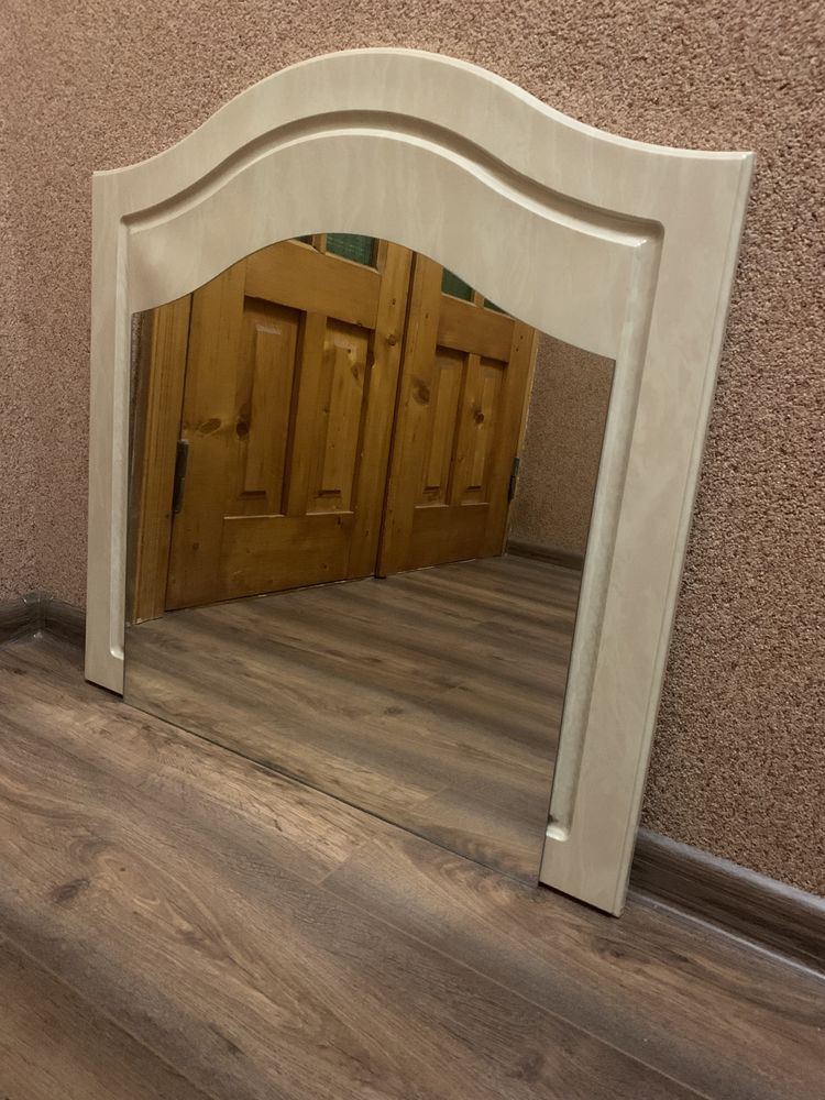 Дзеркало від комоду