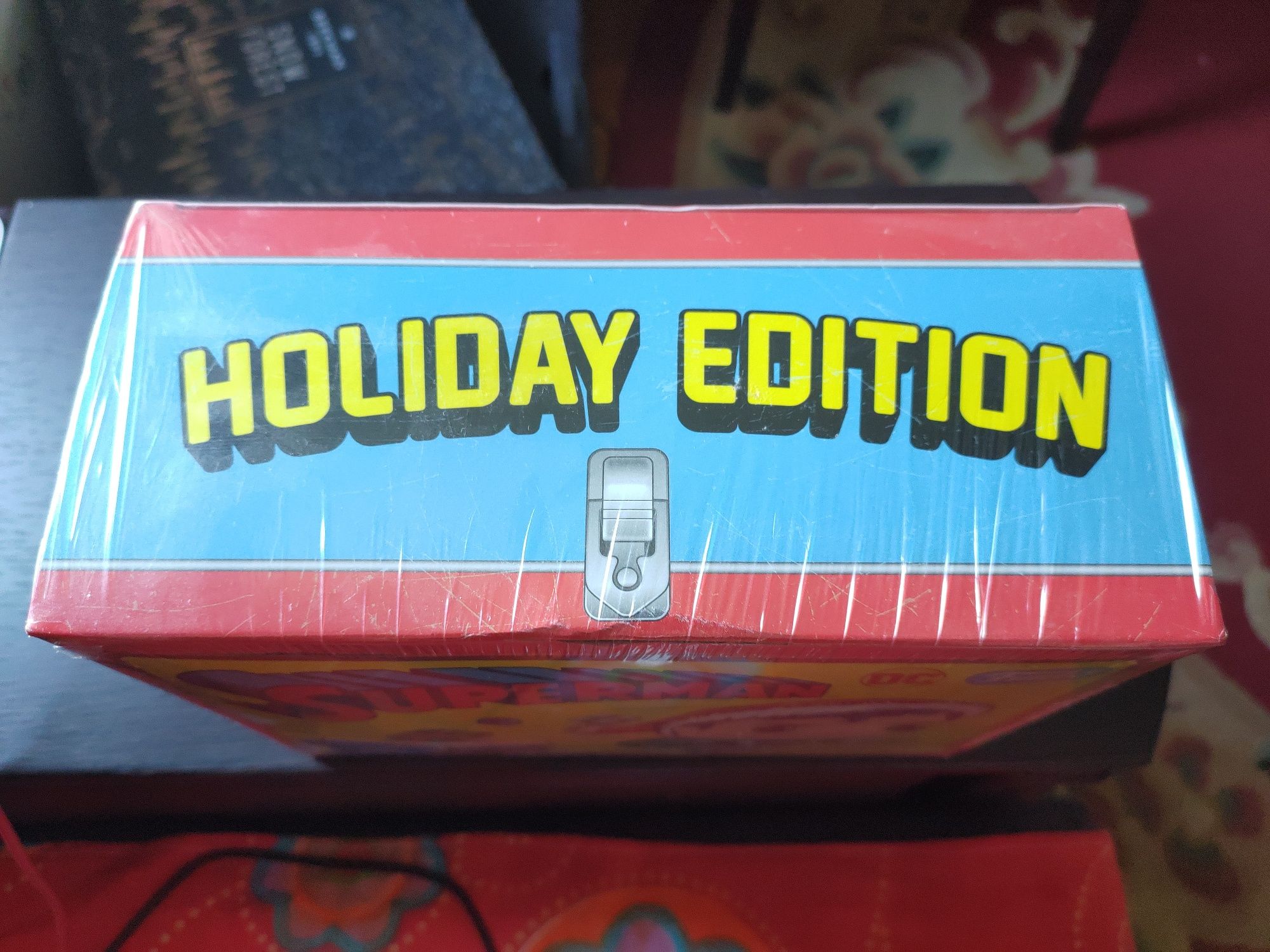 Продам новогодний набор Funko POP Superman Holiday Edition