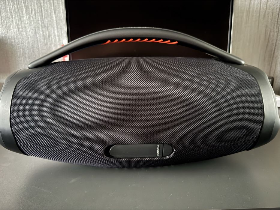 Продам свій JBL Boombox 3