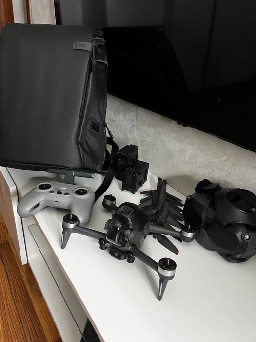 Продаю DJI FPV Combo
