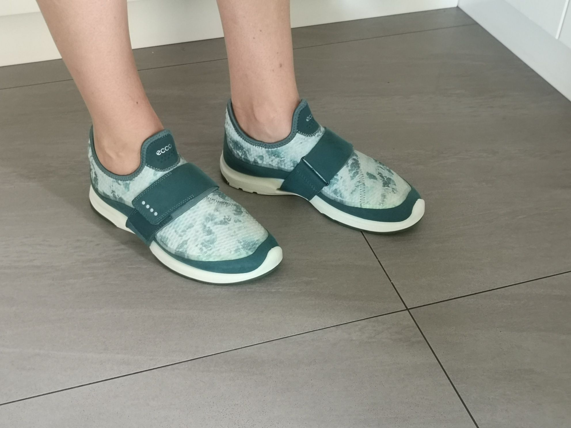 Ecco Biom Amrap zielone  buty sportowe sneakersy  r. 38