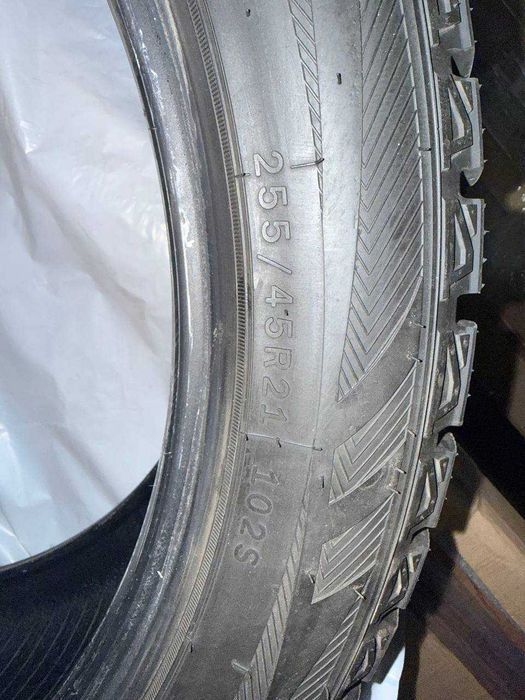 Зимня резина 255/45/21 Linglong Green-Max