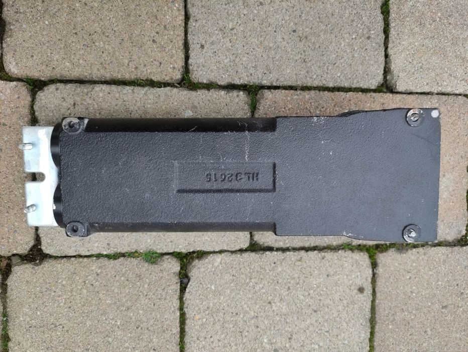 Samozamykacz Dorma BTS 84 podłogowy