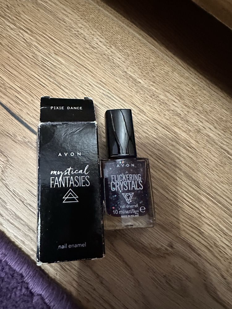 Lakier do paznokci firmy Avon