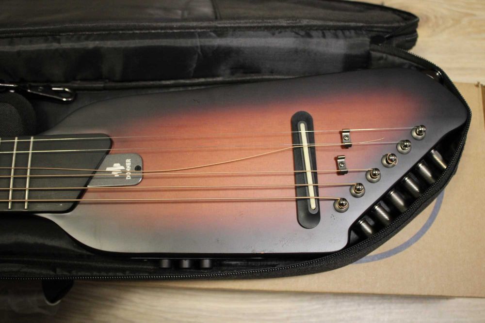 Donner HUSH-I Gitara elektroakustyczna z pokrowcem, słuchawkami