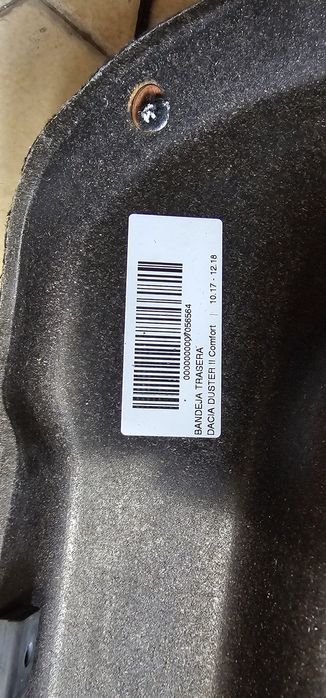 Chapeleira Dacia Duster