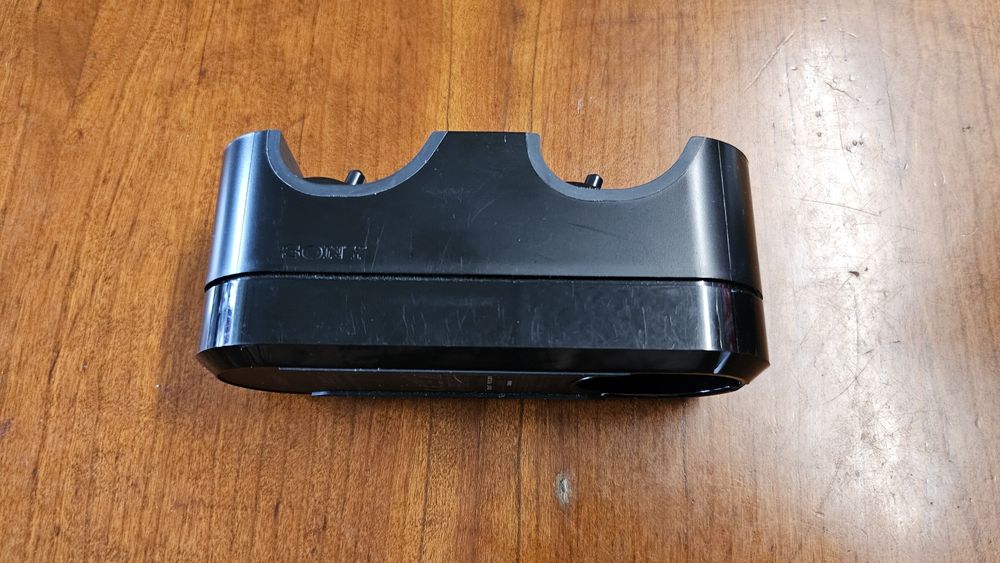 Oryginalna ładowarka stacja ładująca na pady do konsoli PlayStation so