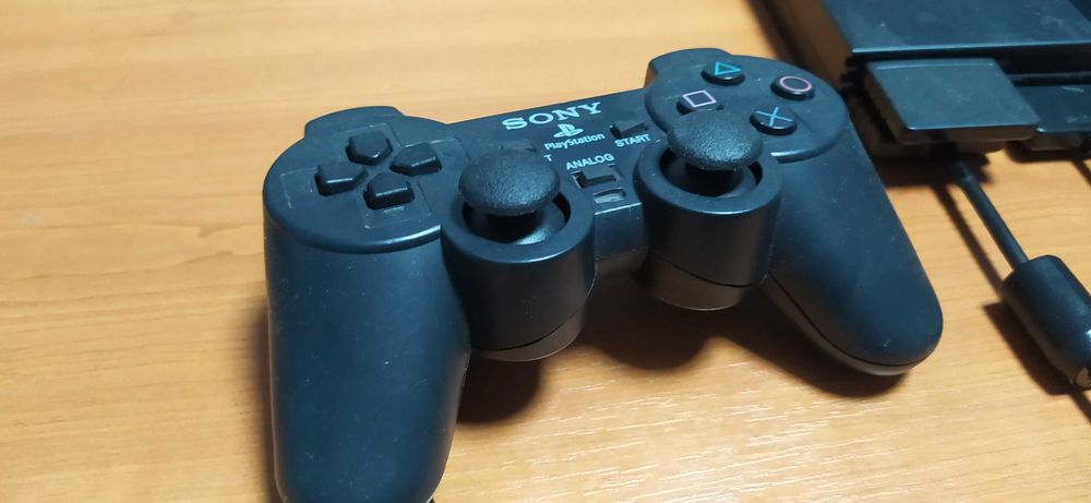 Sony PlayStation 2 Slim (PS2) в отличном состоянии / Полный комплект