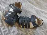 Sandały Bobux skórzane Step Up Jump Closed Sandal Navy 19 20 13cm