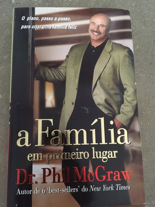 2 livros a família em primeiro lugar e Karl Marx