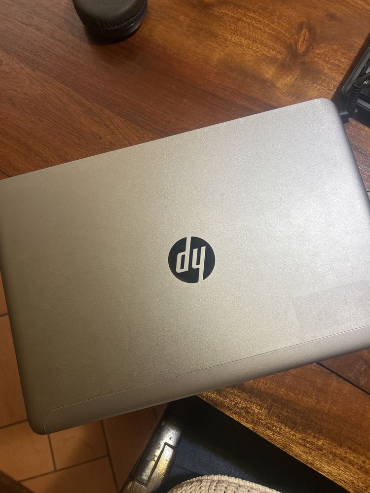 HP EliteBook - Portatil