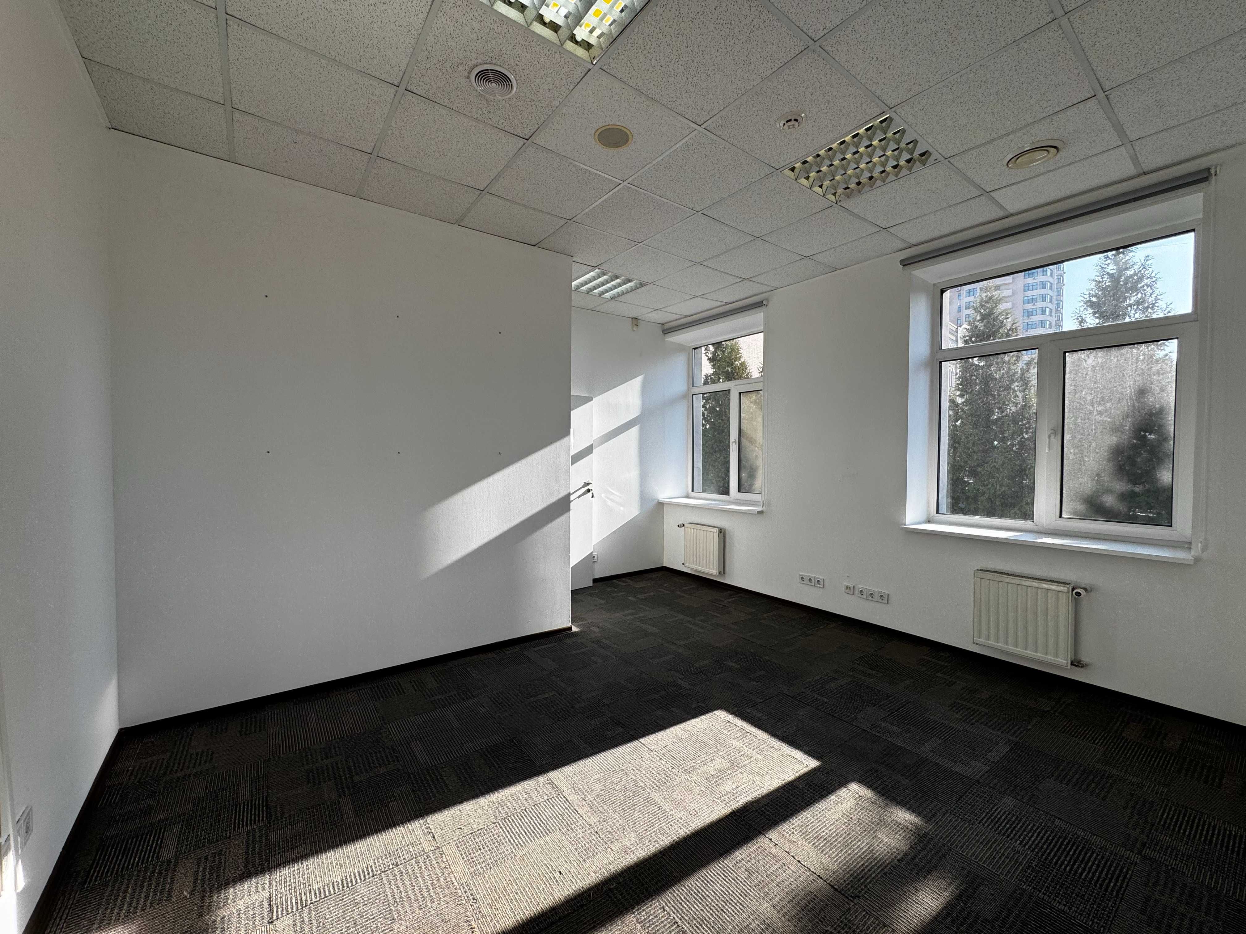 Оренда офісу 398, 80 м² у БЦ Форум Груп «Ділове містечко» офіс 1А-31