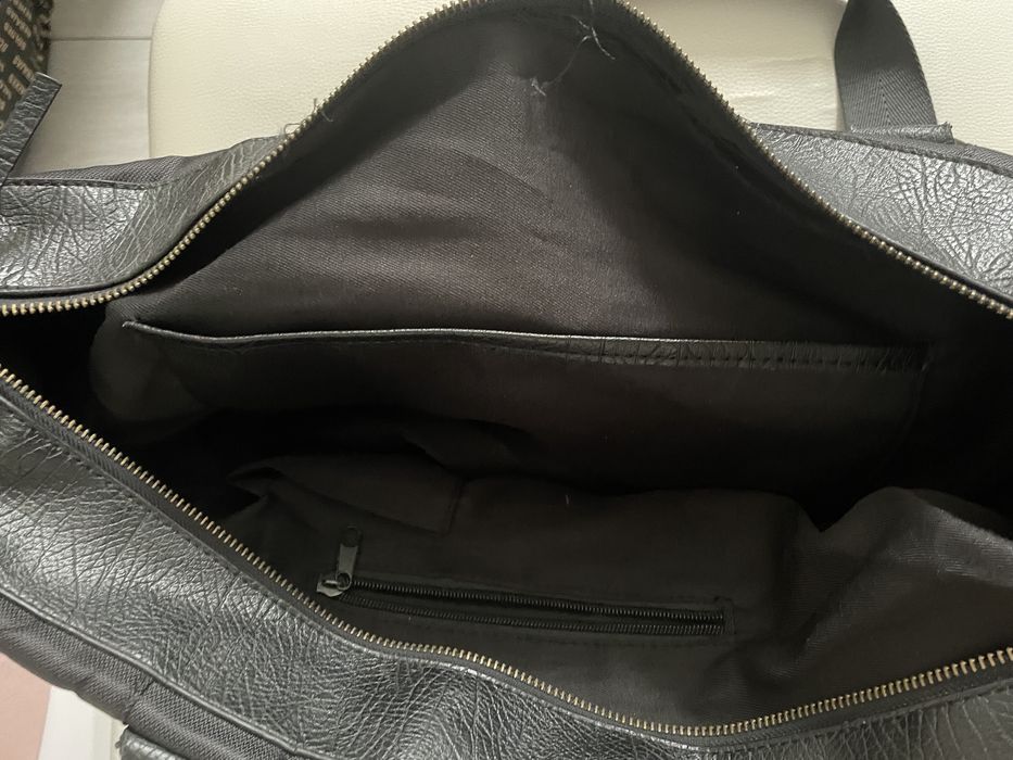 Дорожня сумка чорна, велика, з плечовим ременем