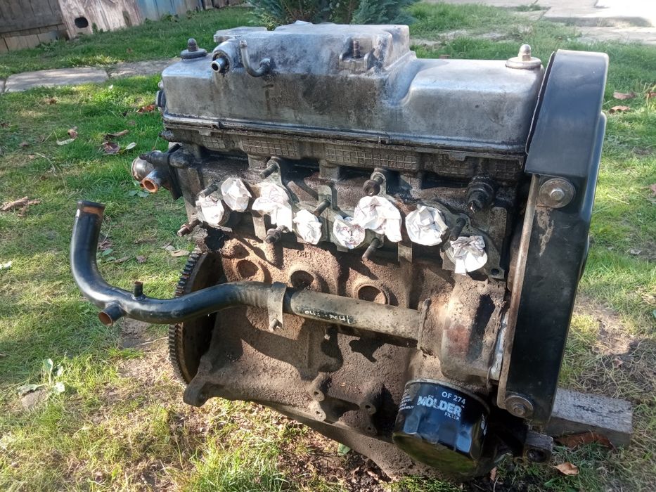 На продажу 2 МОТОРИ 1.5

один із них обслужений, 
можна під інжектор,