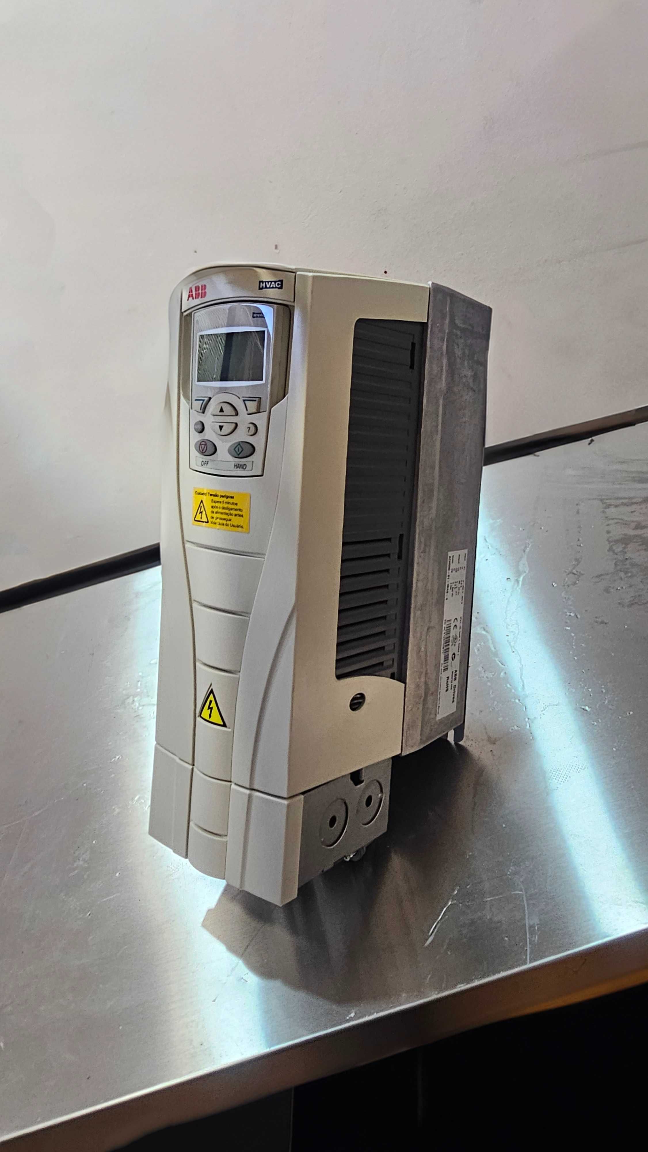 Variador de Velocidade ACH550 3kW 400V 3ph IP21