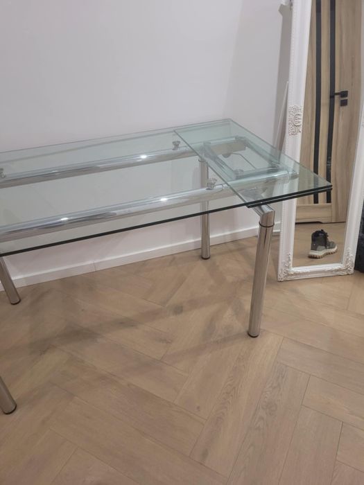 Stół szklany rozkładany