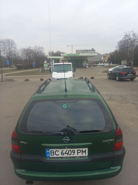 Опель Вектра б 1.8