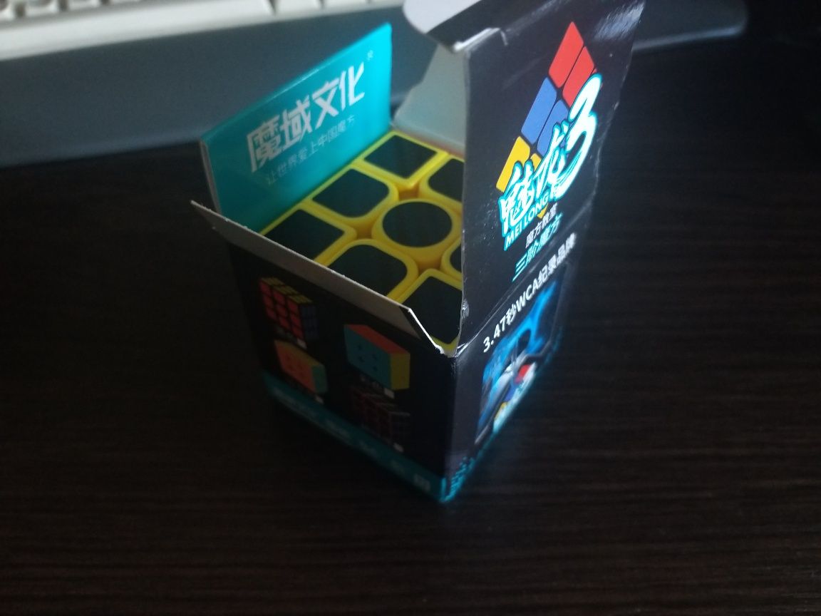 Кубик Рубика новый