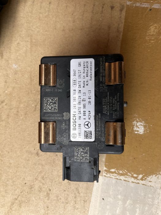 Mercedes w205 modul radar znaczek