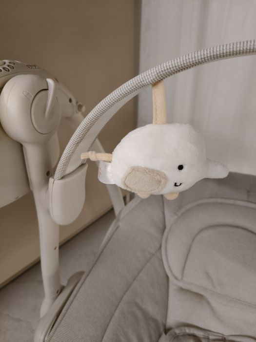 Крісло-гойдалка для немовлят