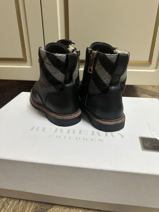 Дитяче зимове взяття Burberry