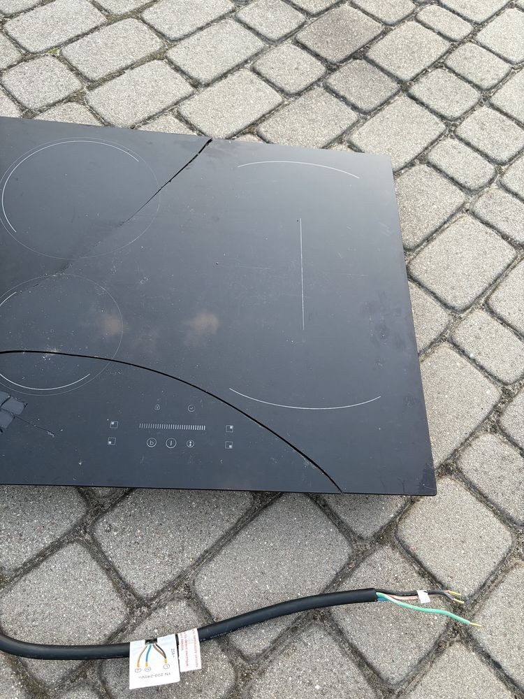 Plyta indukcyjna Candy CTP643C/YEP / zbita, sprawna