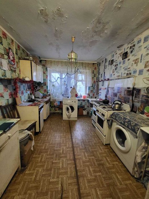 Здається кімната по вул. Любецька 2.