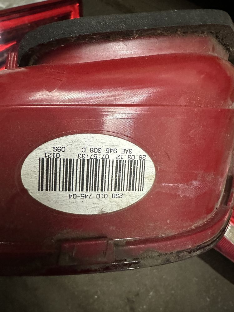Задние стопы в крышку led VW passat b7 12 года
