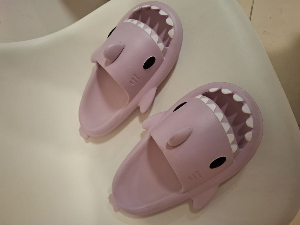 Klapki na basen 40 41 shark slippers rekin rekinki lilac liliowe