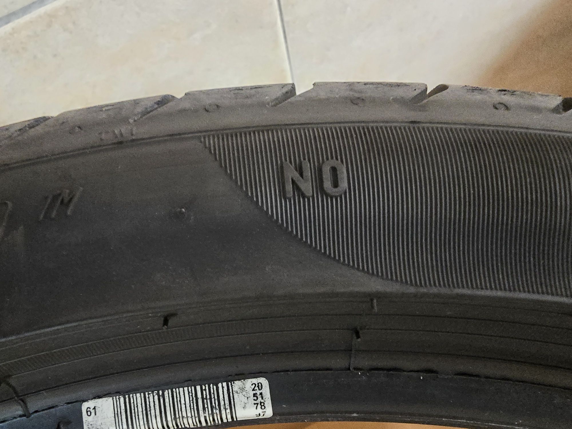 Pneus Pirelli P ZERO