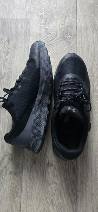 Under armour кроссовки