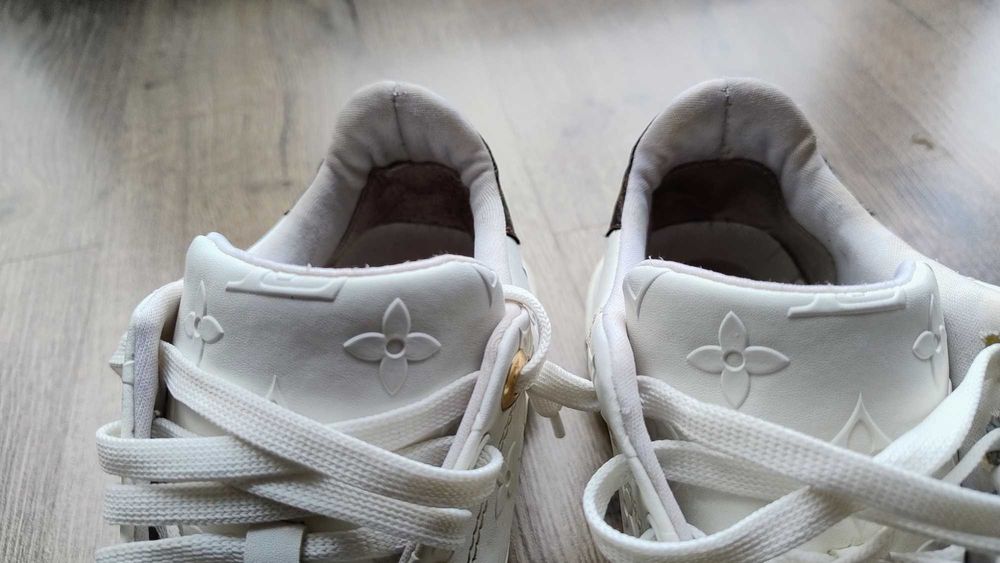 Кеди жіночі Louis Vuitton 37 розмір білі