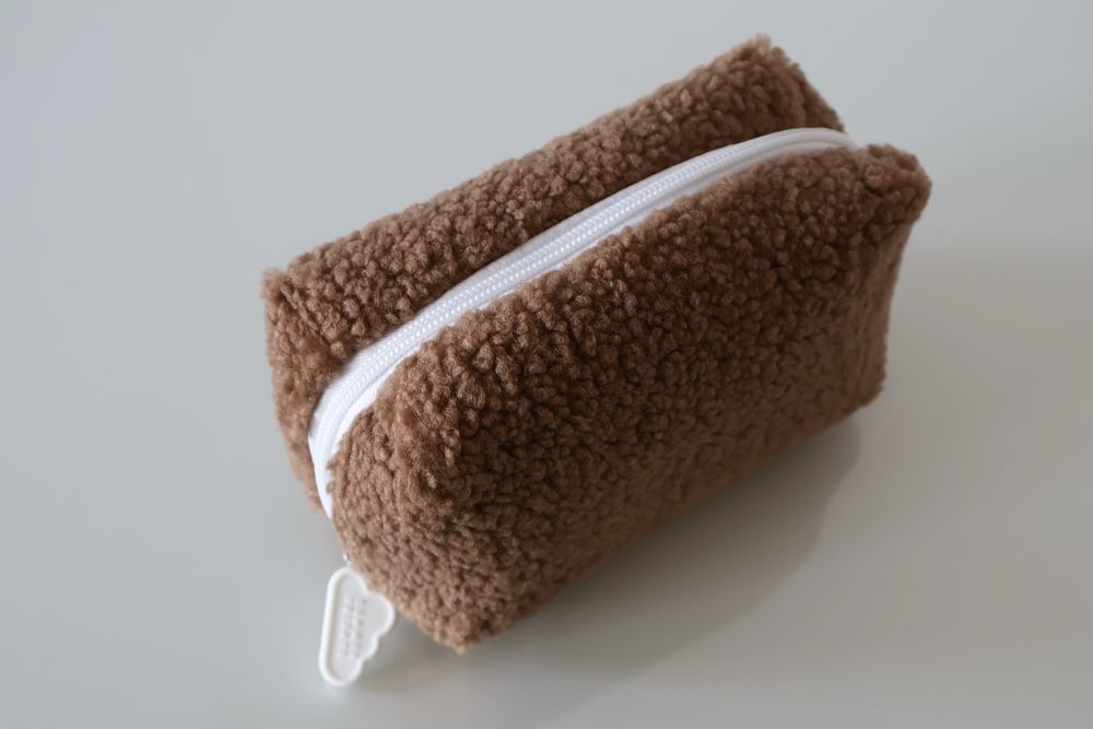 Bolsa Cosméticos Summer Fridays Cloud Pouch – PORTES INCLUÍDOS