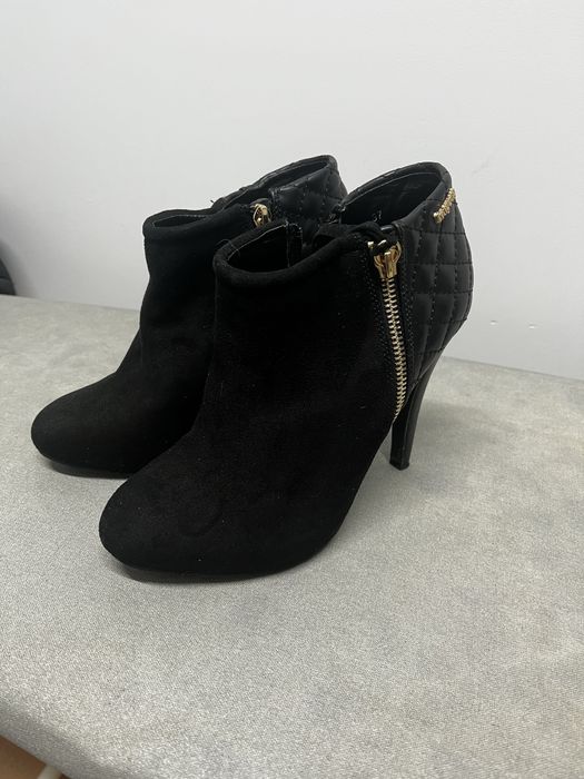 Sapatos senhora novos